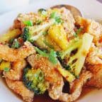 Best Sesame Chicken in Rochester Hills, MI